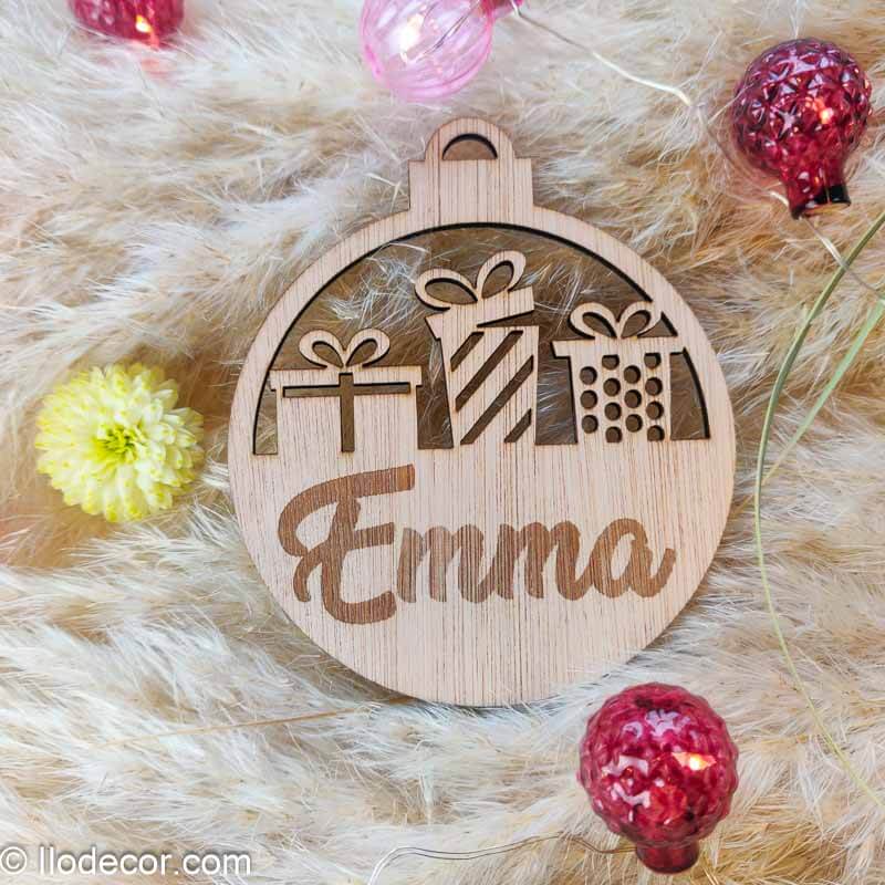boule de noël en bois personnalisée - Image 5