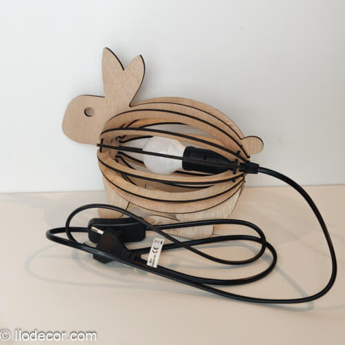 Lampe lapin en bois personnalisée - Image 3