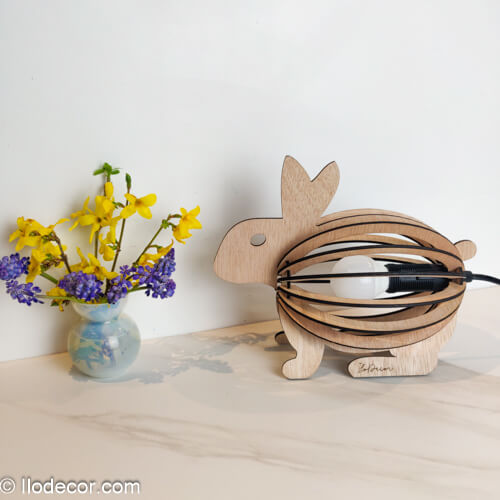 Lampe lapin en bois personnalisée