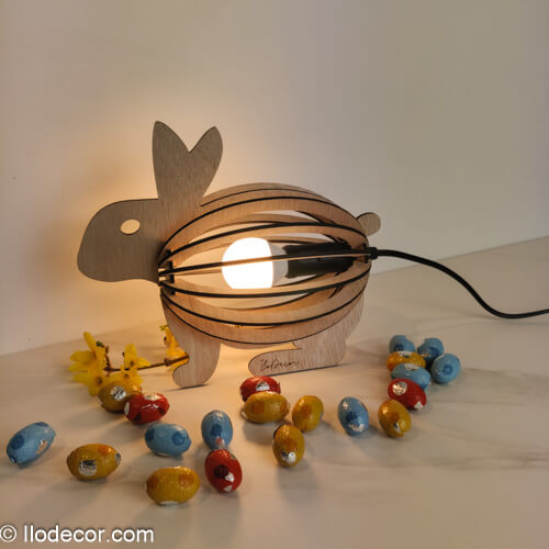 Lampe lapin en bois personnalisée - Image 2