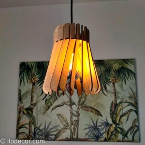Lampe tournante en bois découpé au laser